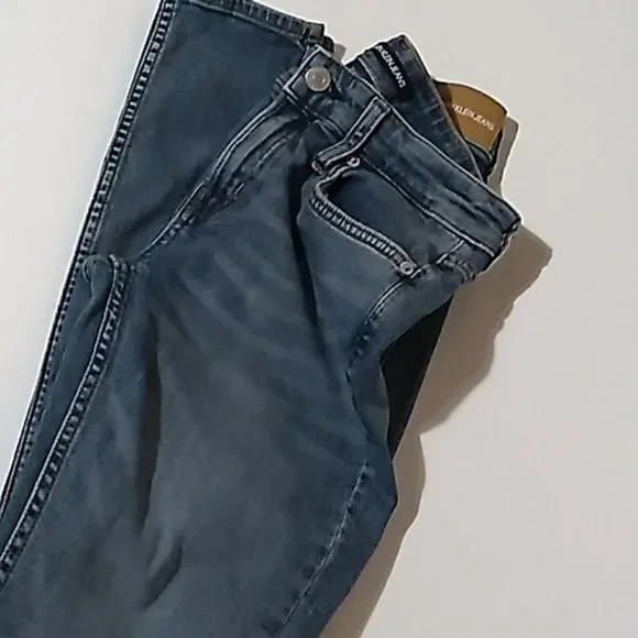 Calvin Klen Jeans | 26/30 Soft Skinny Jeans - Picture 7 of 14